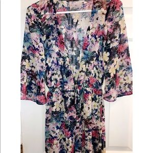 Guess beach floral cover up